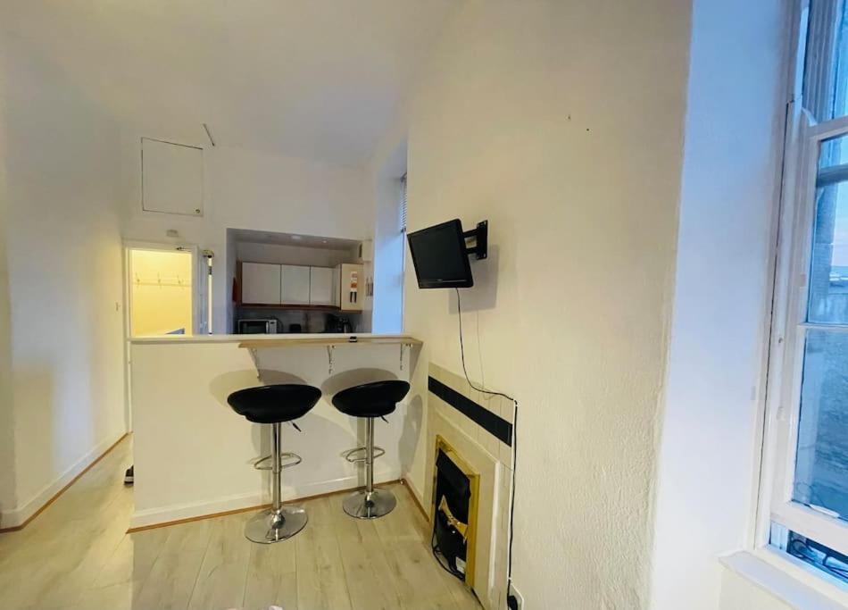 City Studio Flat West Toll Cross エディンバラ エクステリア 写真